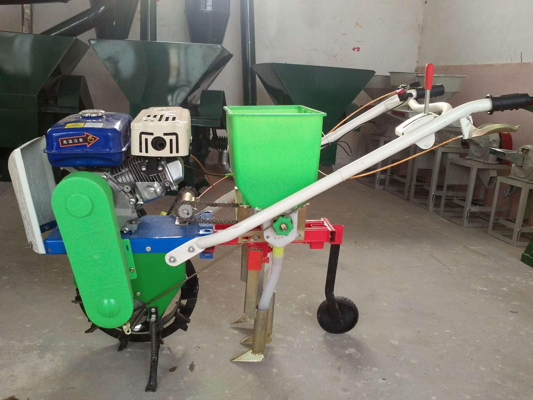 小型玉米播種機(jī)價(jià)格,小型玉米播種機(jī)價(jià)格指南，如何選購(gòu)適合您的播種機(jī)