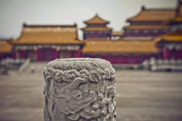 橫店兒童演員現(xiàn)象，多維視角探究